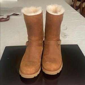 Women’s Ugg Boots Size 9